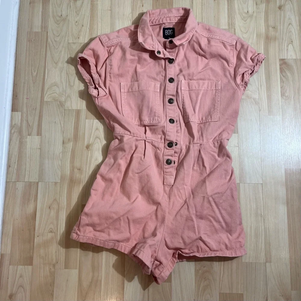 BDG Urban Outfitters Joey Short sleeved Coverall Romper Peach Size Small - Picture 6 of 6